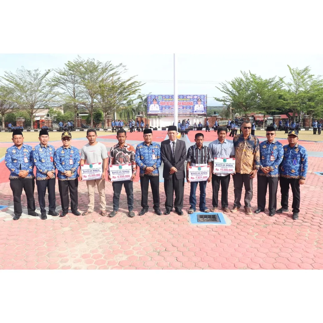 Penyerahan Bantuan Sosial Korban Bencana di Wilayah Kabupaten Padang Lawas Utara