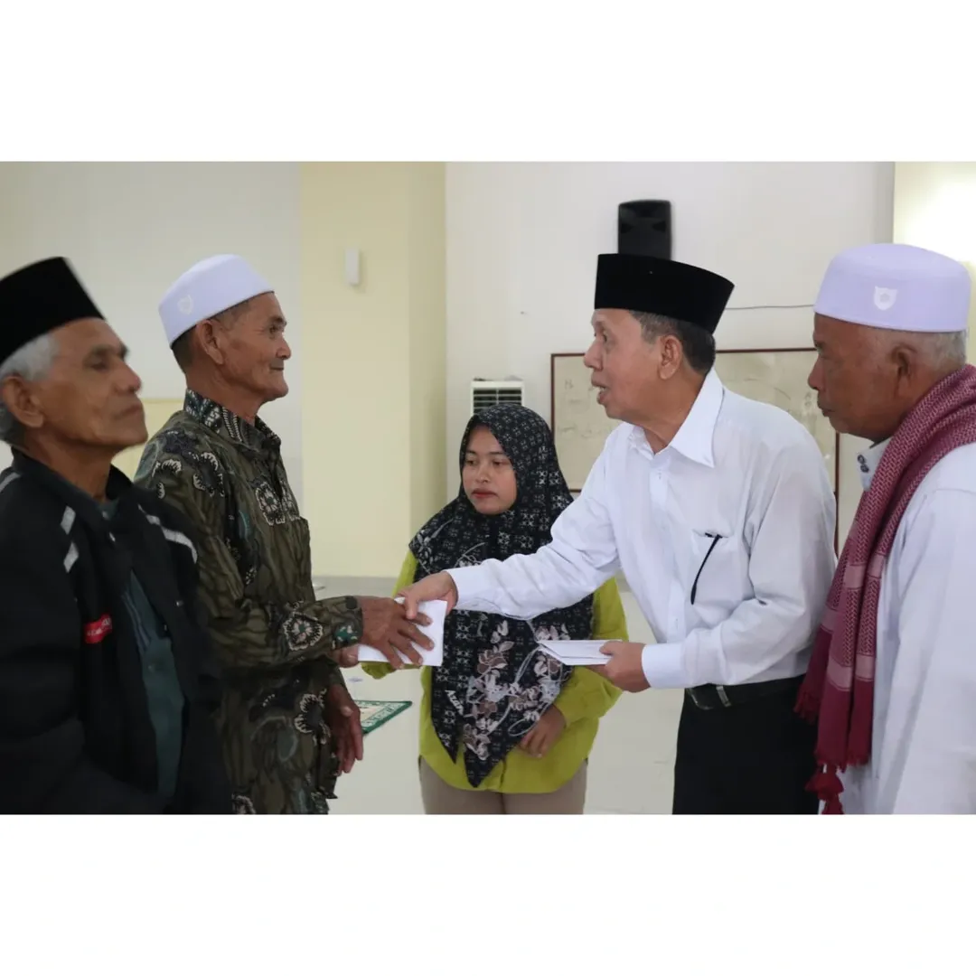 Penyerahan Bantuan Baznas Melalui Program Paluta Peduli