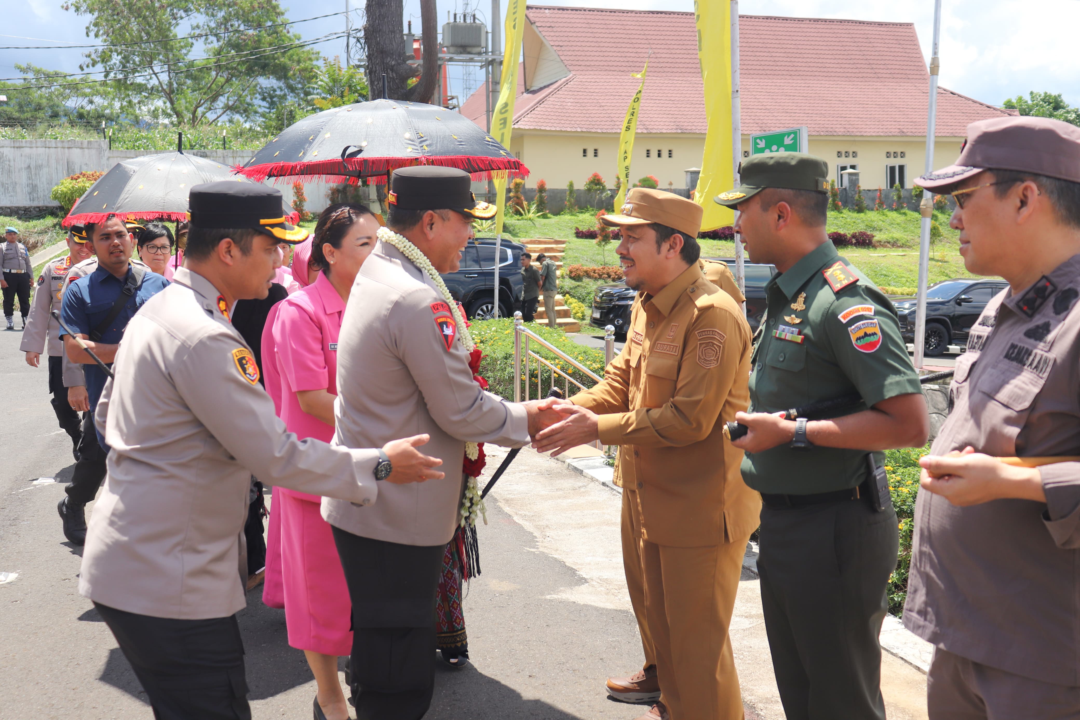 PENYAMBUTAN KAPOLDA SUMATERA UTARA DI POLRES TAPANULI SELATAN